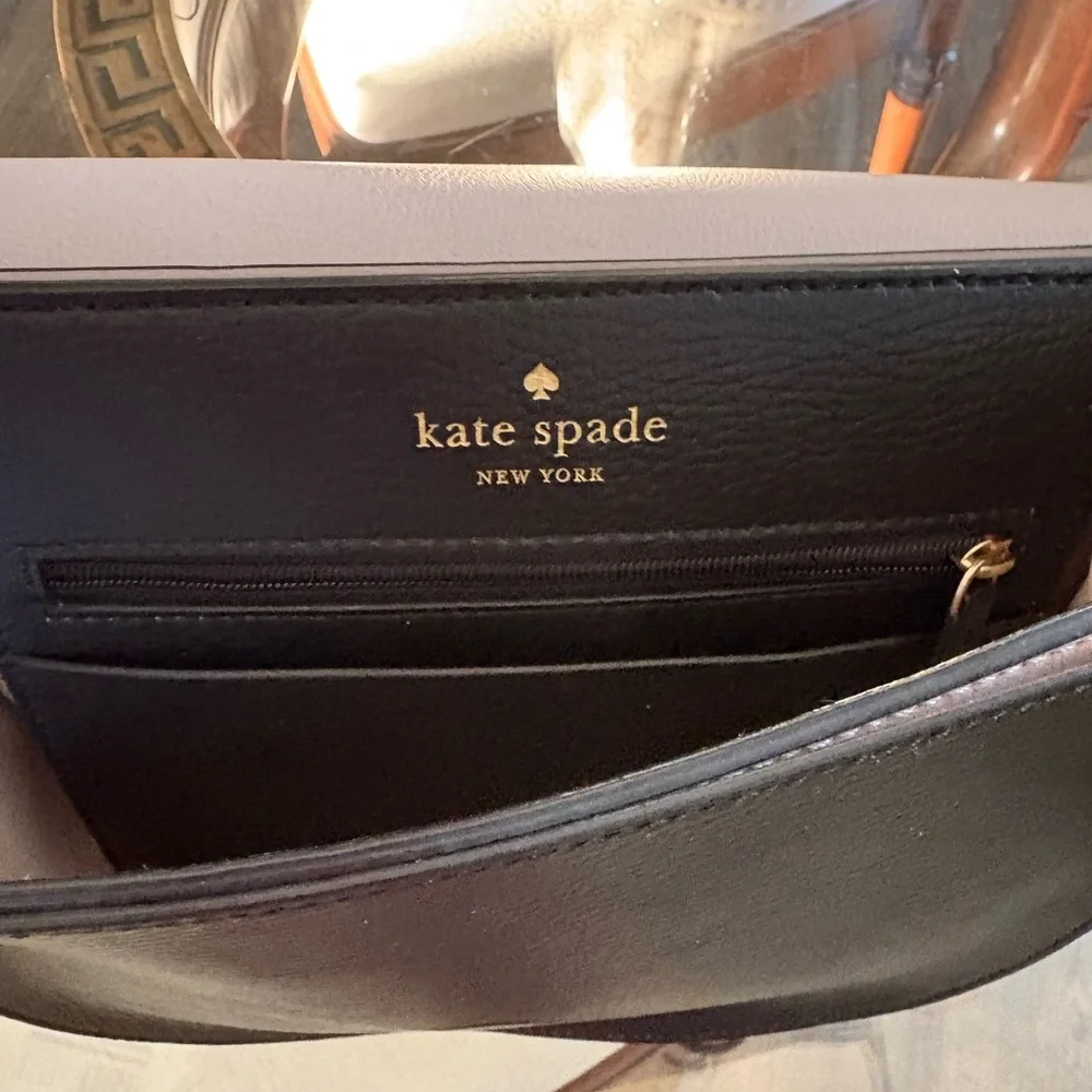 ♠️♠️KATE SPADE VANDERBILT PLACE TEGAN BOW BLACK LEATHER CROSSBODY BAG!♠️♠️ - Picture 6 of 7